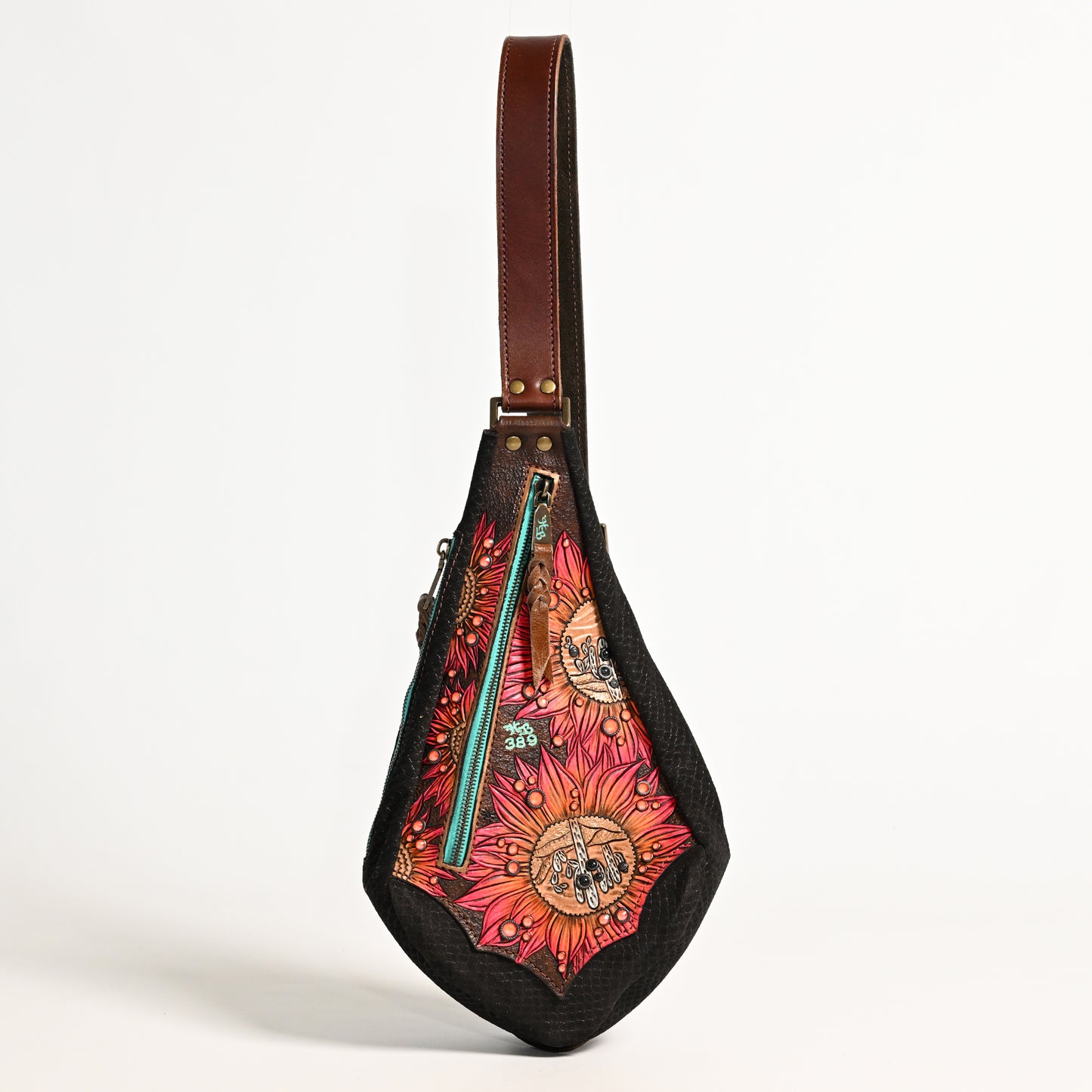 
                  
                    Fyra Bag #389
                  
                