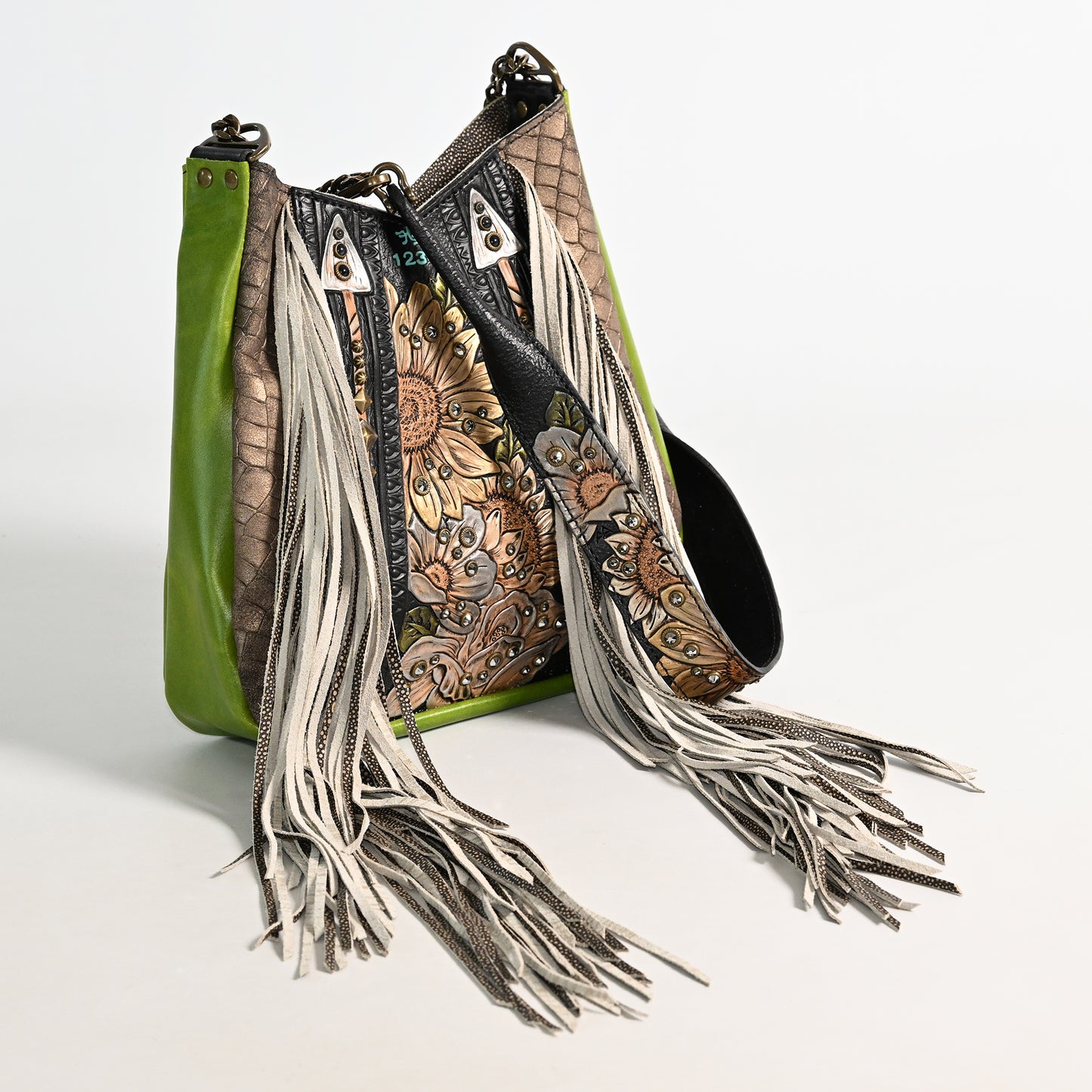 
                  
                    Lyrik Bag #1239
                  
                