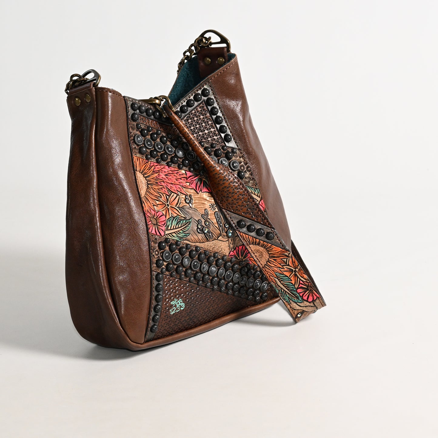 
                  
                    Lyrik Bag #1233
                  
                