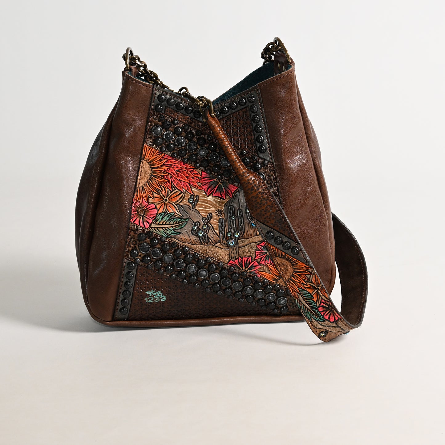 
                  
                    Lyrik Bag #1233
                  
                