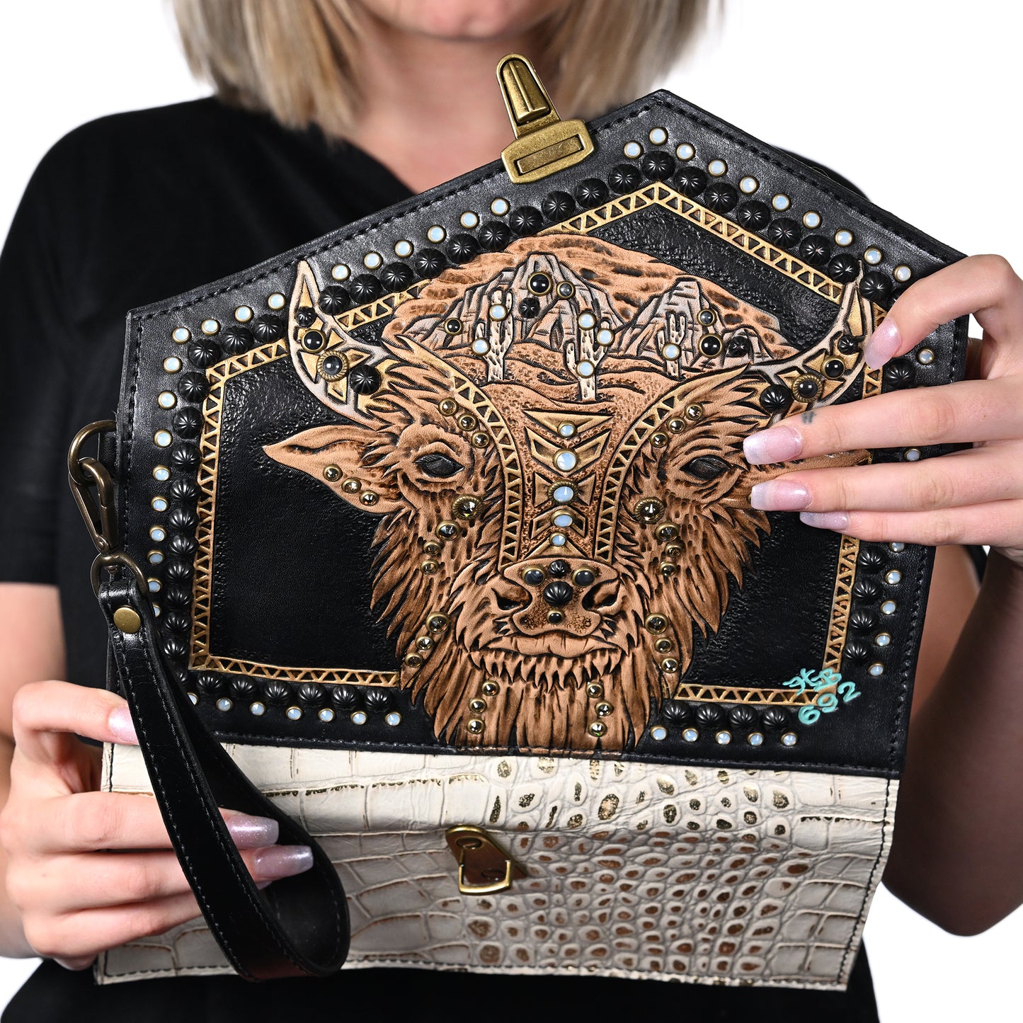
                  
                    Nola Clutch #692
                  
                