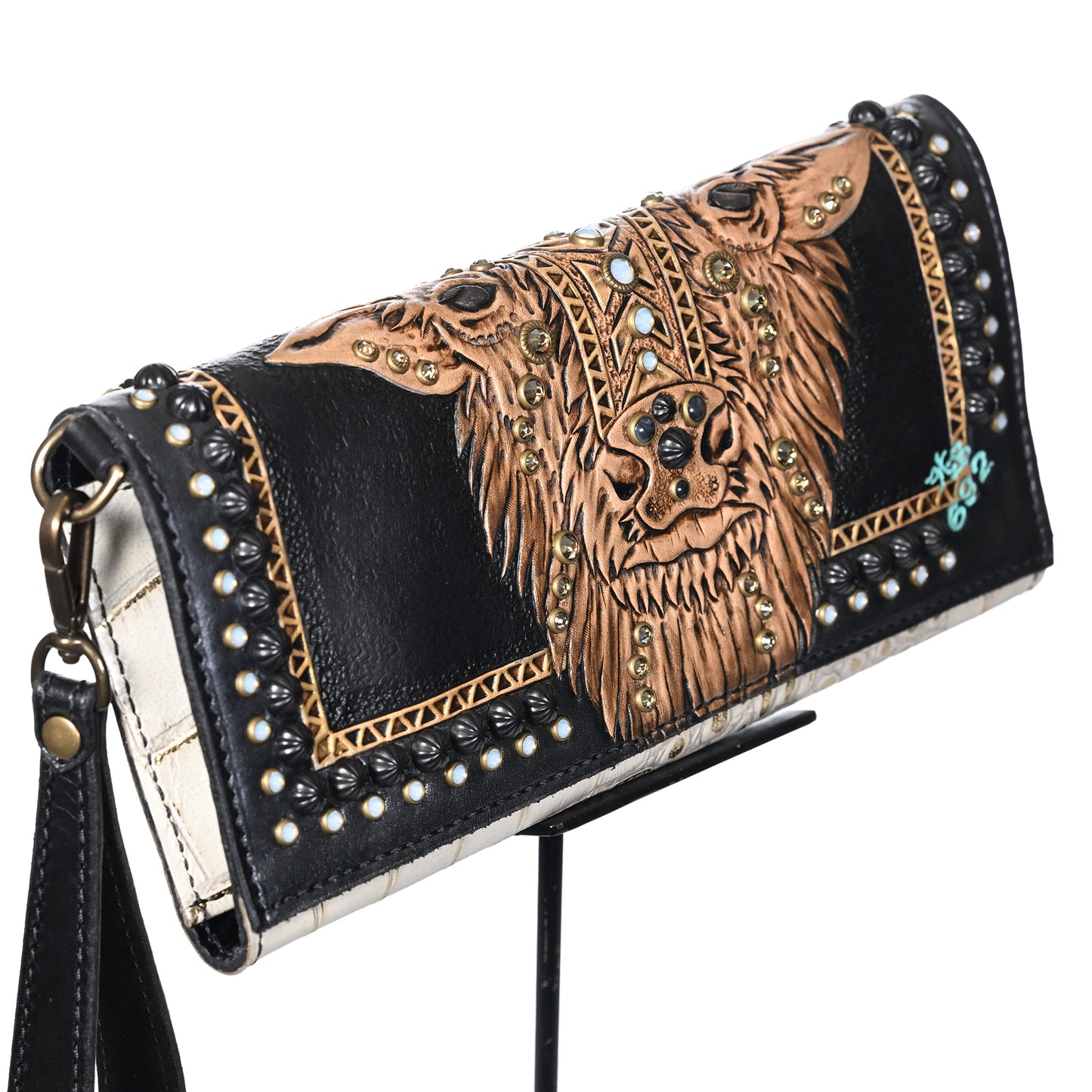 
                  
                    Nola Clutch #692
                  
                