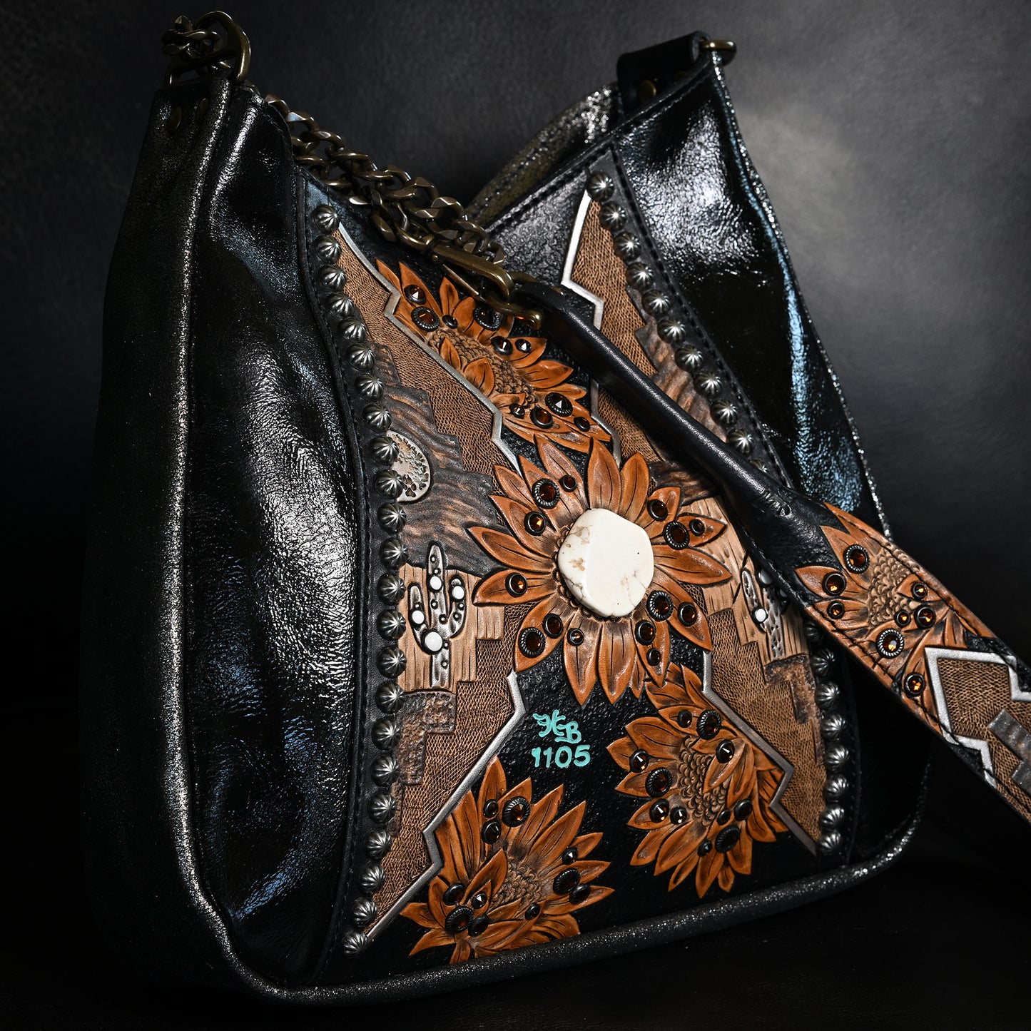 
                  
                    Lyrik Bag #1105
                  
                