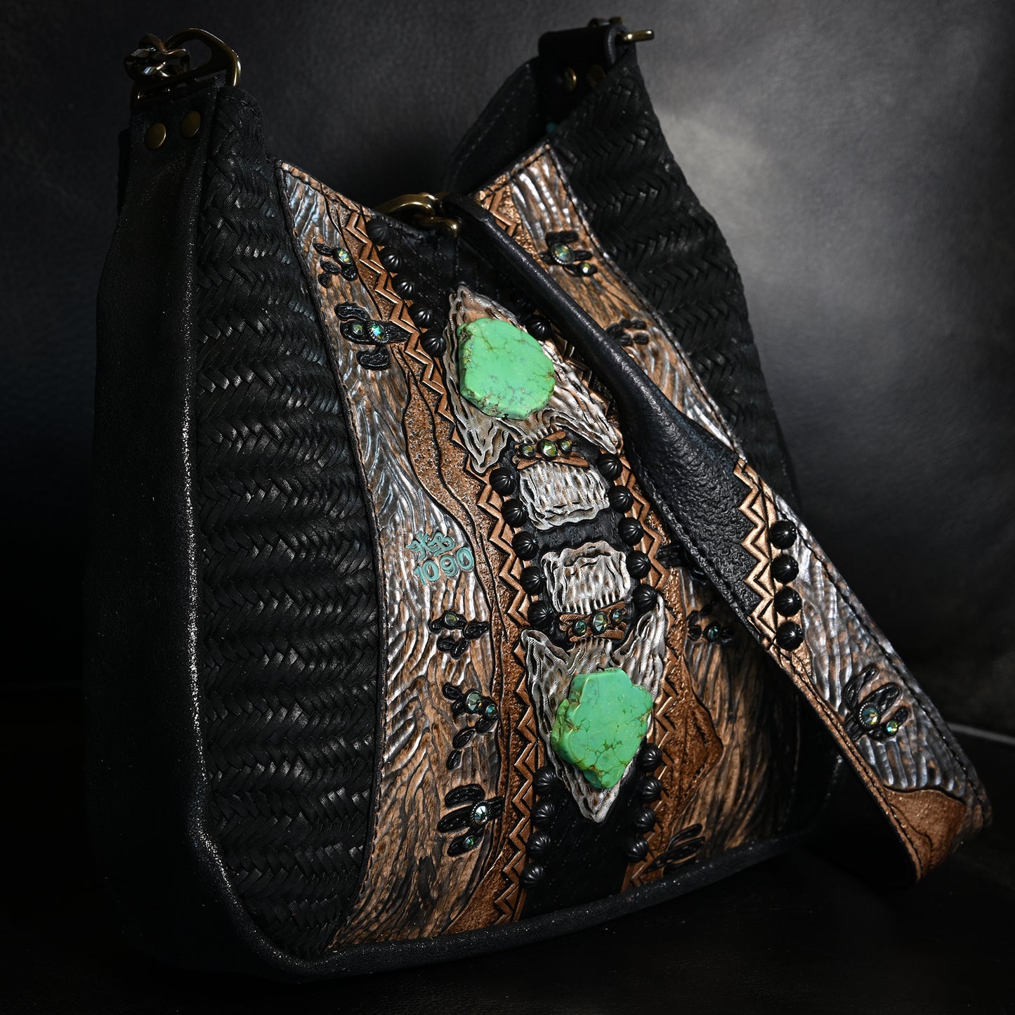 
                  
                    Lyrik Bag #1090
                  
                