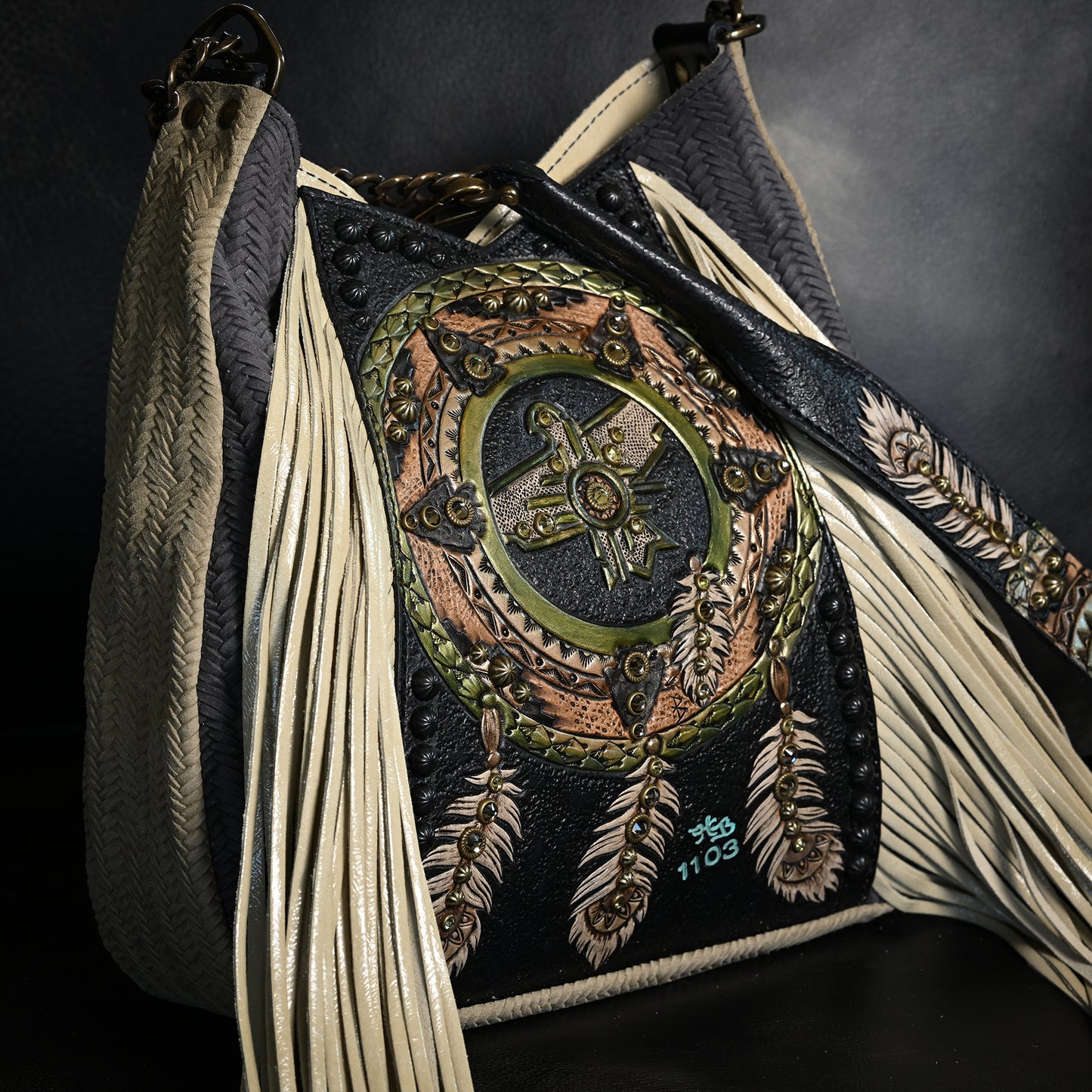 
                  
                    Lyrik Bag #1103
                  
                