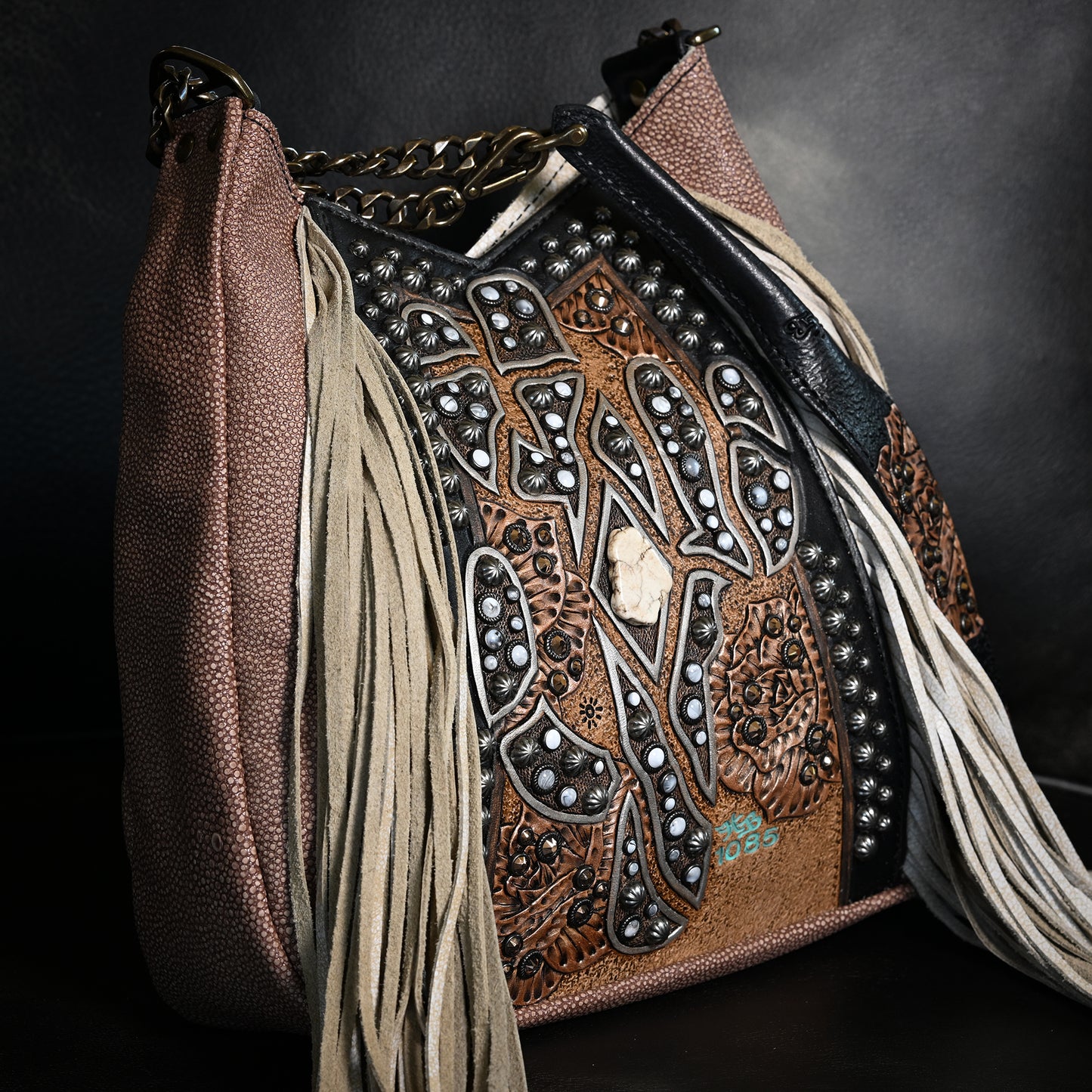 
                  
                    Lyrik Bag #1085
                  
                