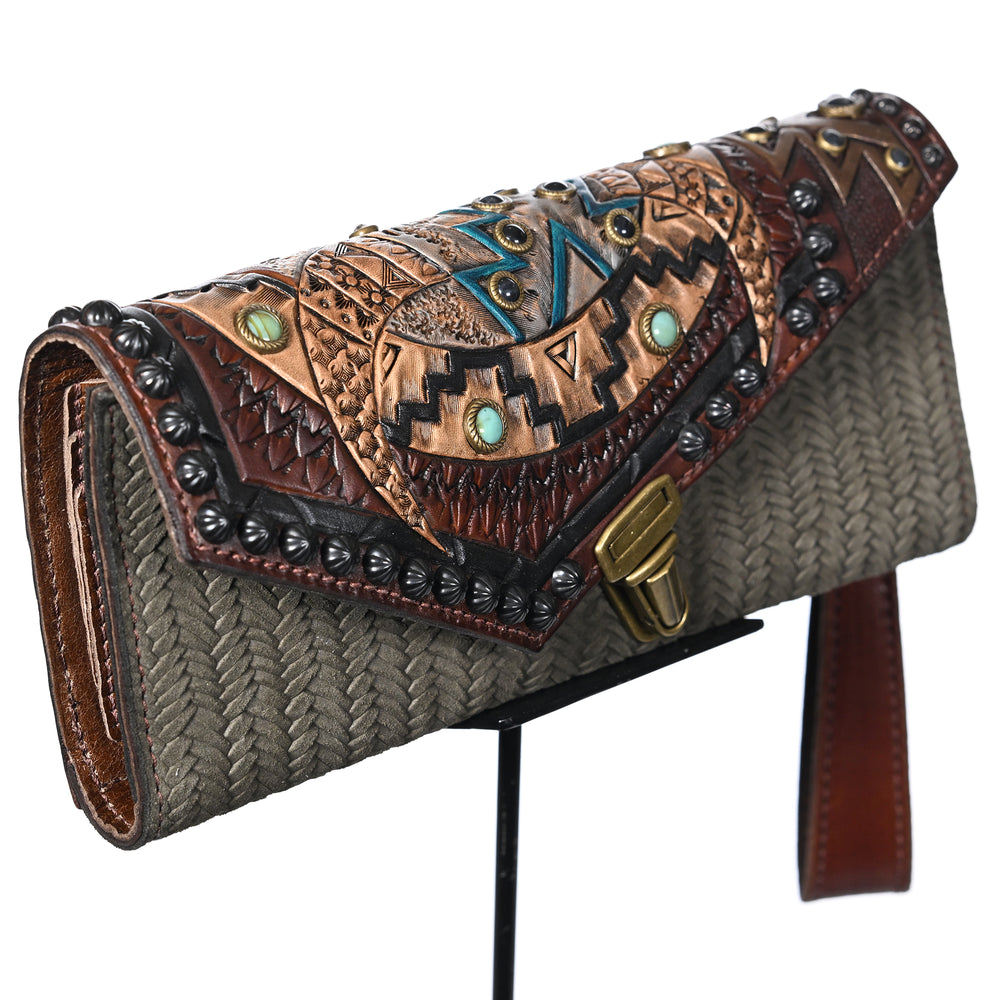 
                  
                    Nola Clutch #702
                  
                