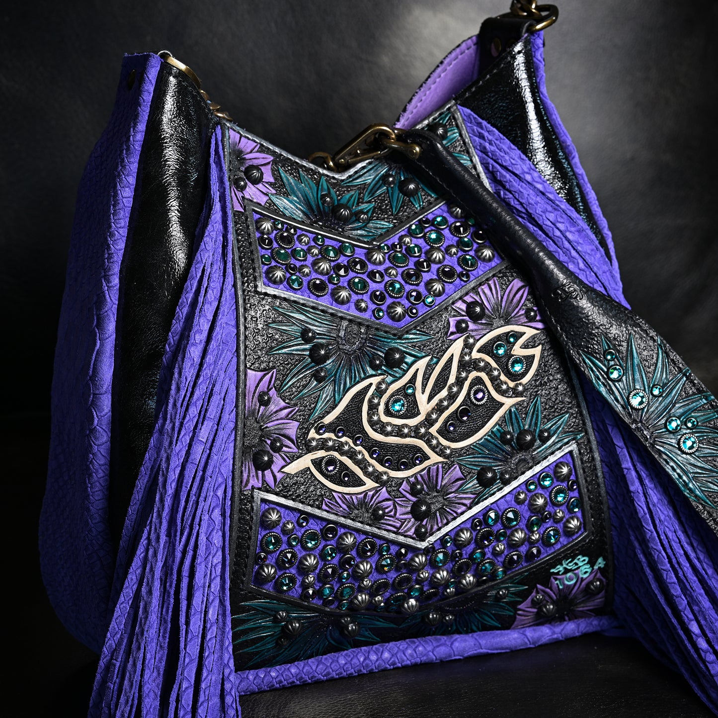 
                  
                    Lyrik Bag #1064
                  
                