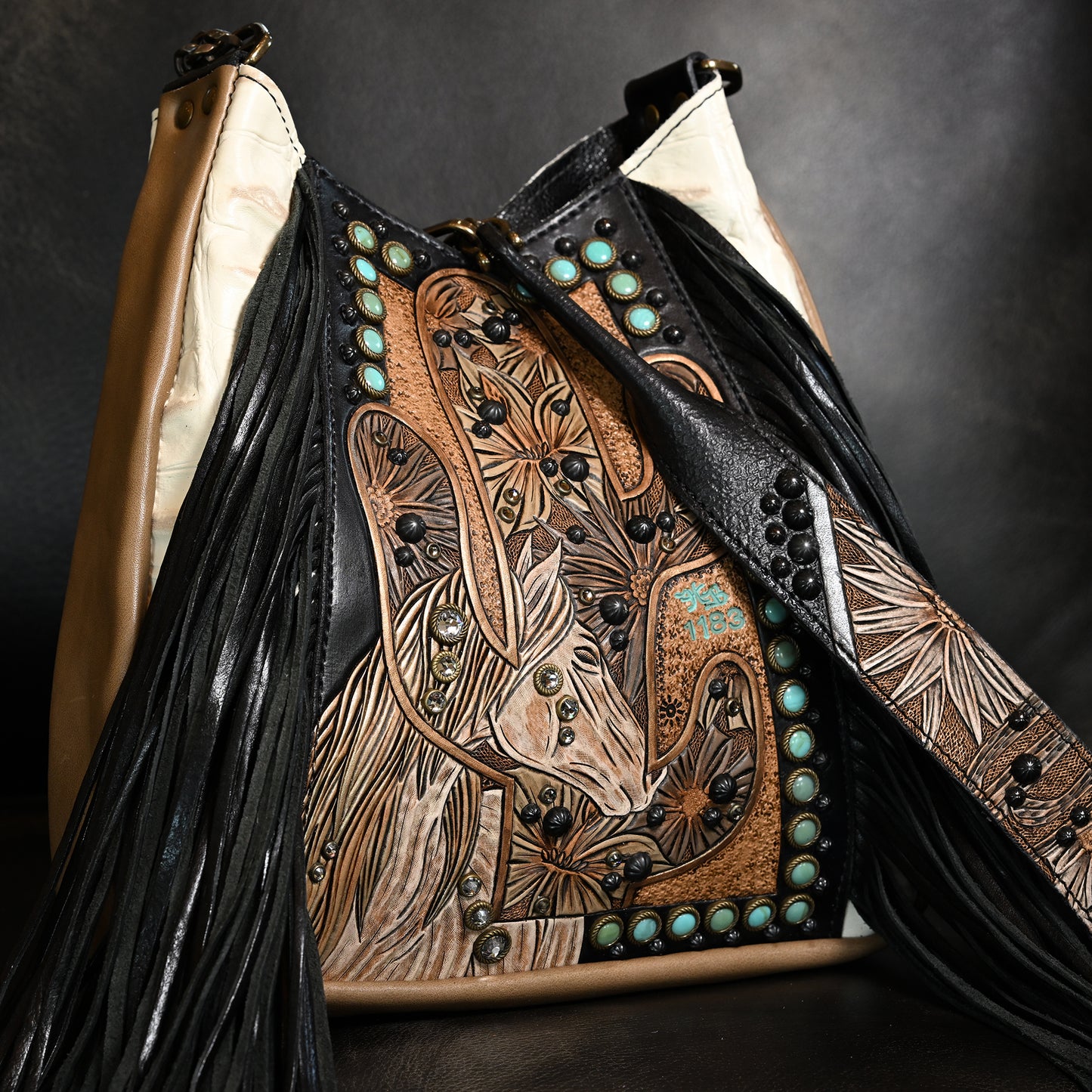 
                  
                    Lyrik Bag #1183
                  
                