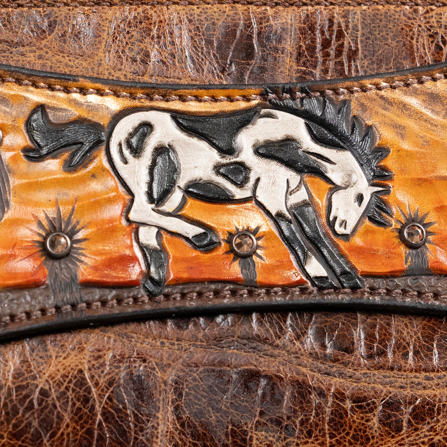 
                  
                    Appicci Clutch #255
                  
                