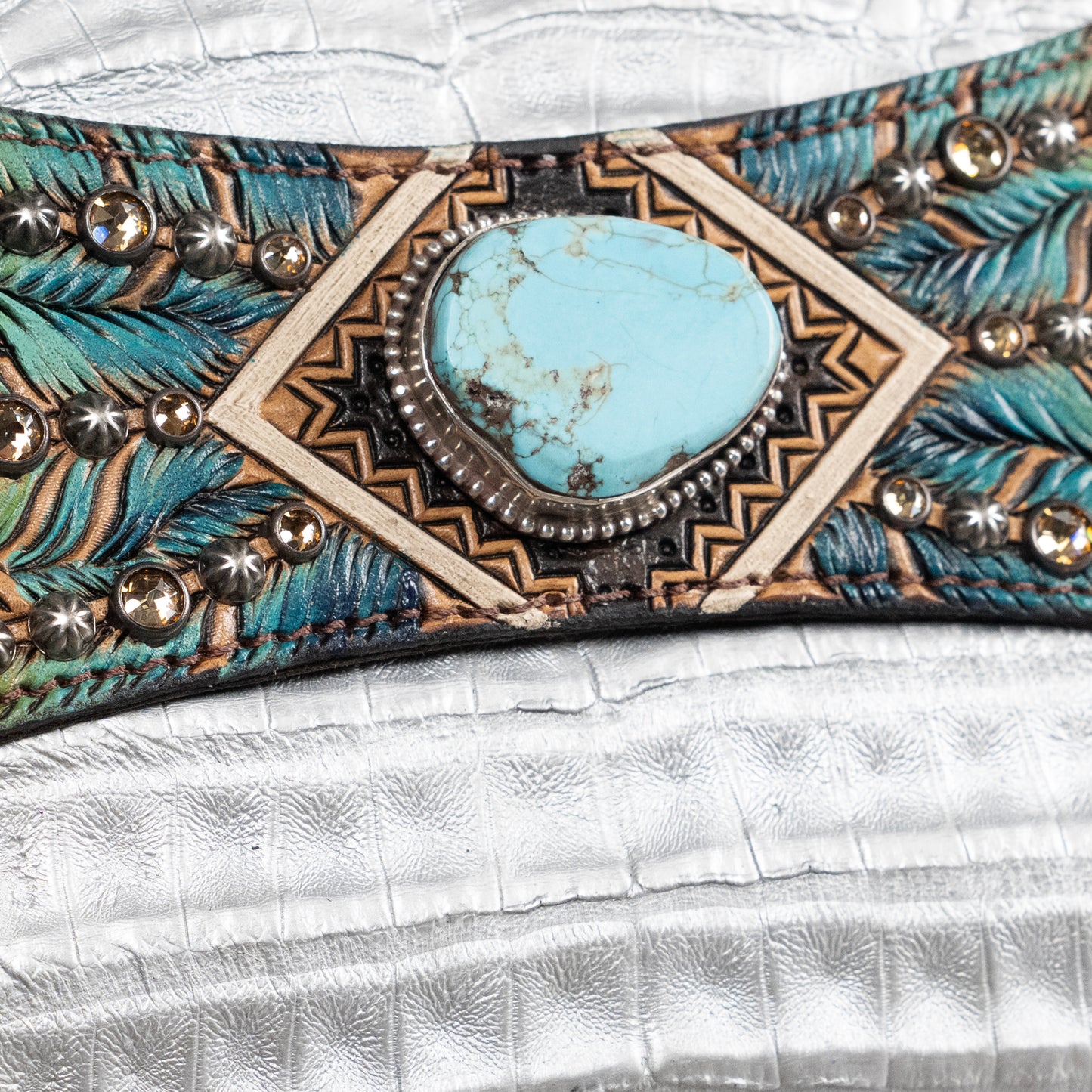 
                  
                    Appicci Clutch #252
                  
                