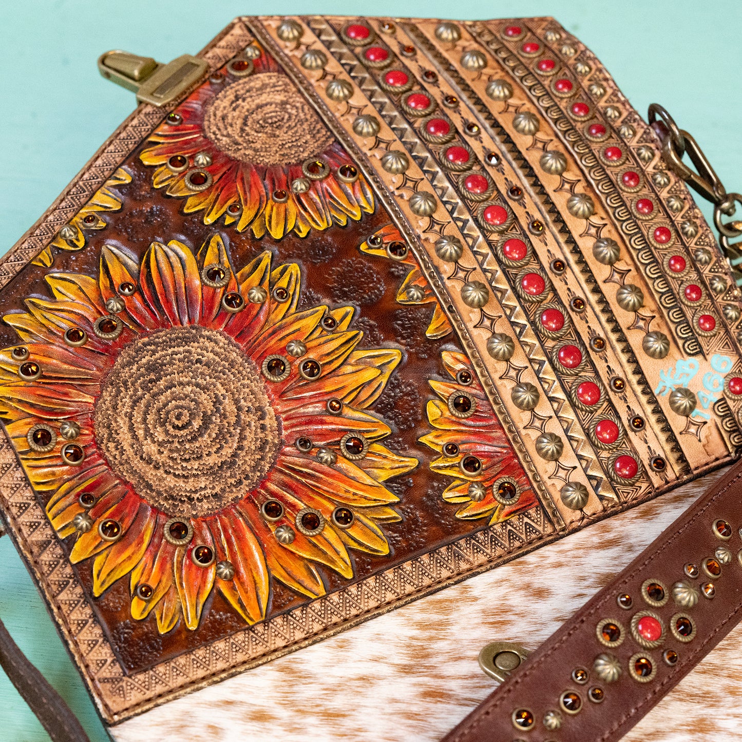 
                  
                    Nola Clutch #1466
                  
                
