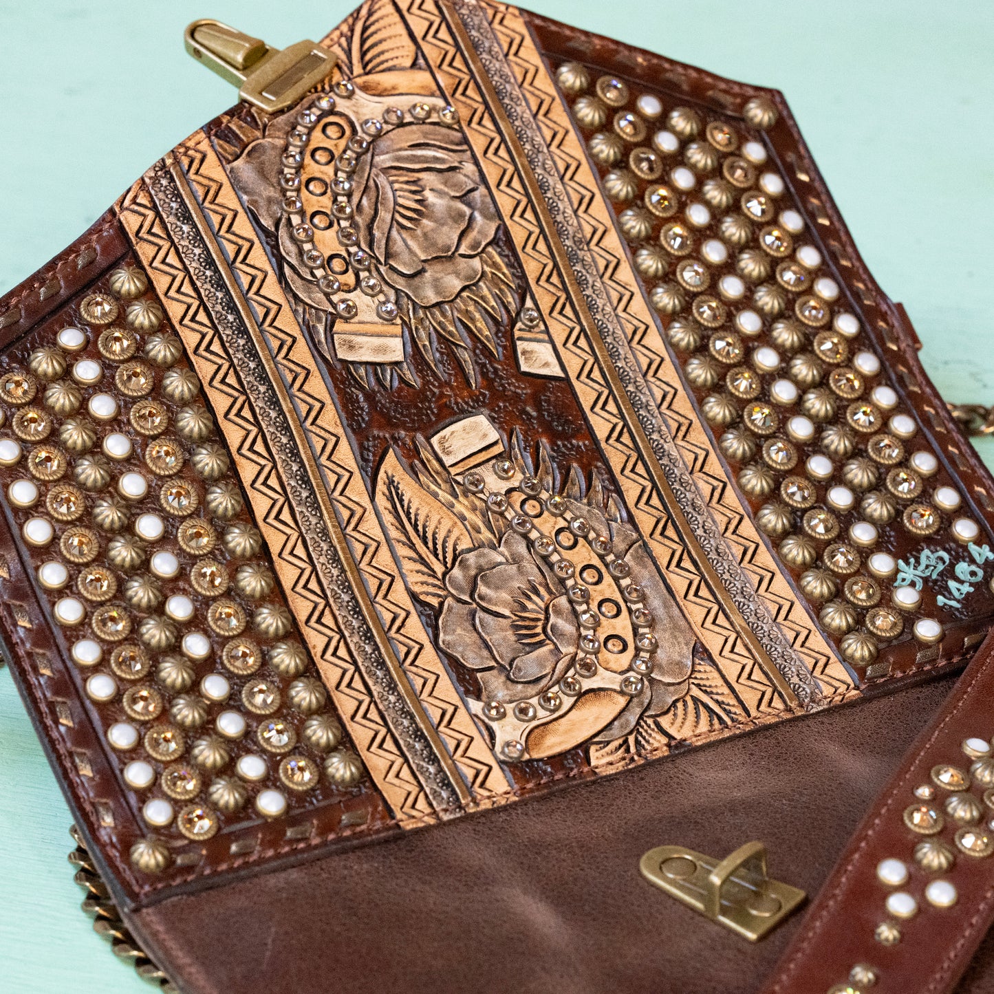
                  
                    Nola Clutch #1464
                  
                