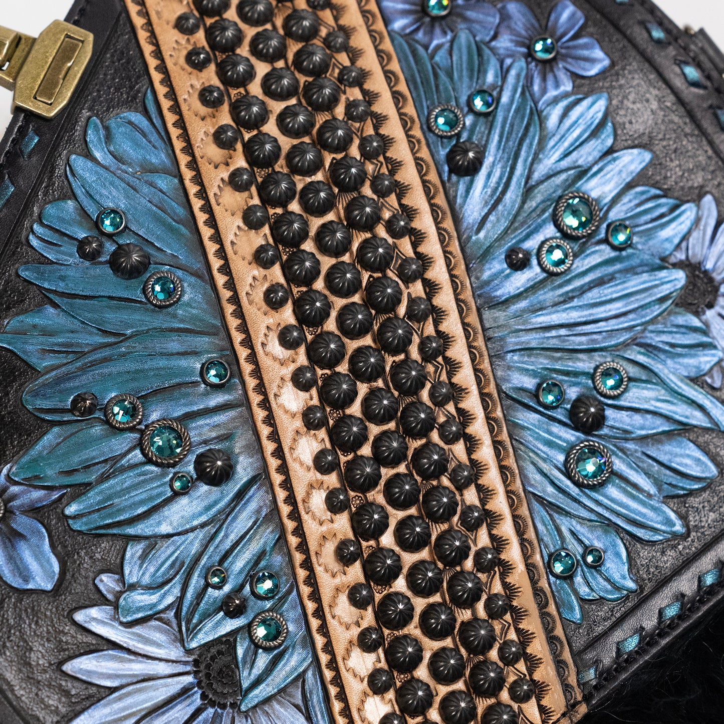 
                  
                    Nola Clutch #1530
                  
                