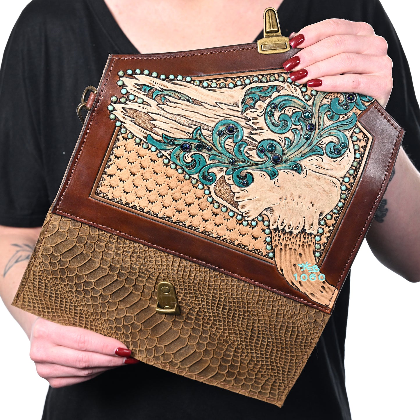 
                  
                    Nola Clutch #1060
                  
                