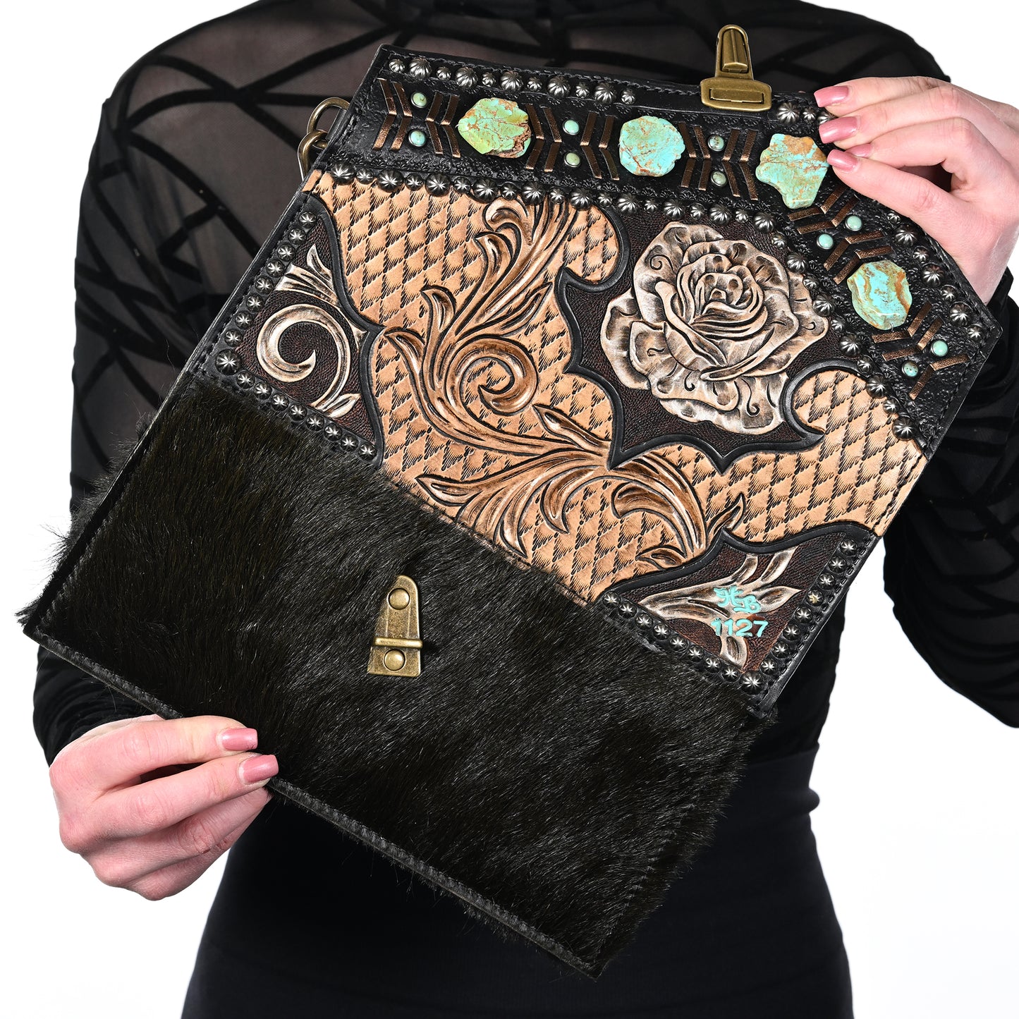 
                  
                    Nola Clutch #1127
                  
                