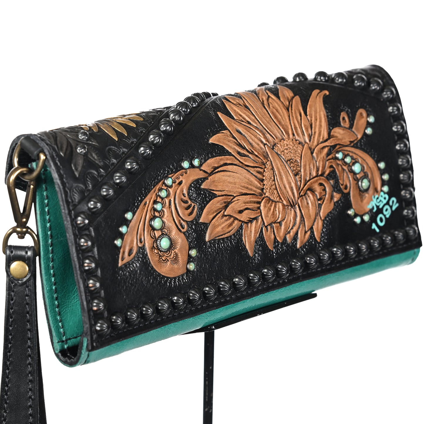 
                  
                    Nola Clutch #1092
                  
                