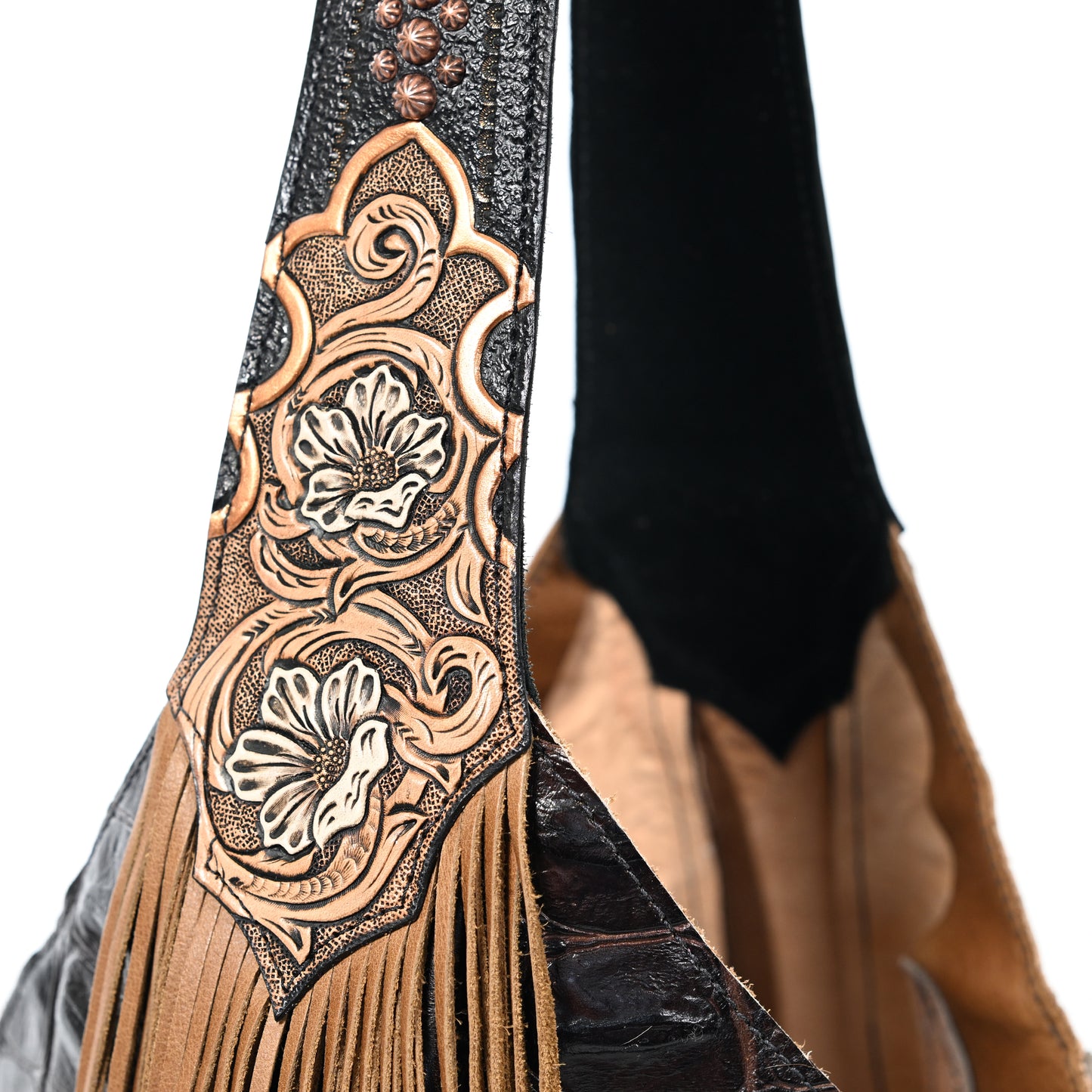 
                  
                    A close-up view of a Heritage Brand marilyn bag #5122 with floral patterns.
                  
                