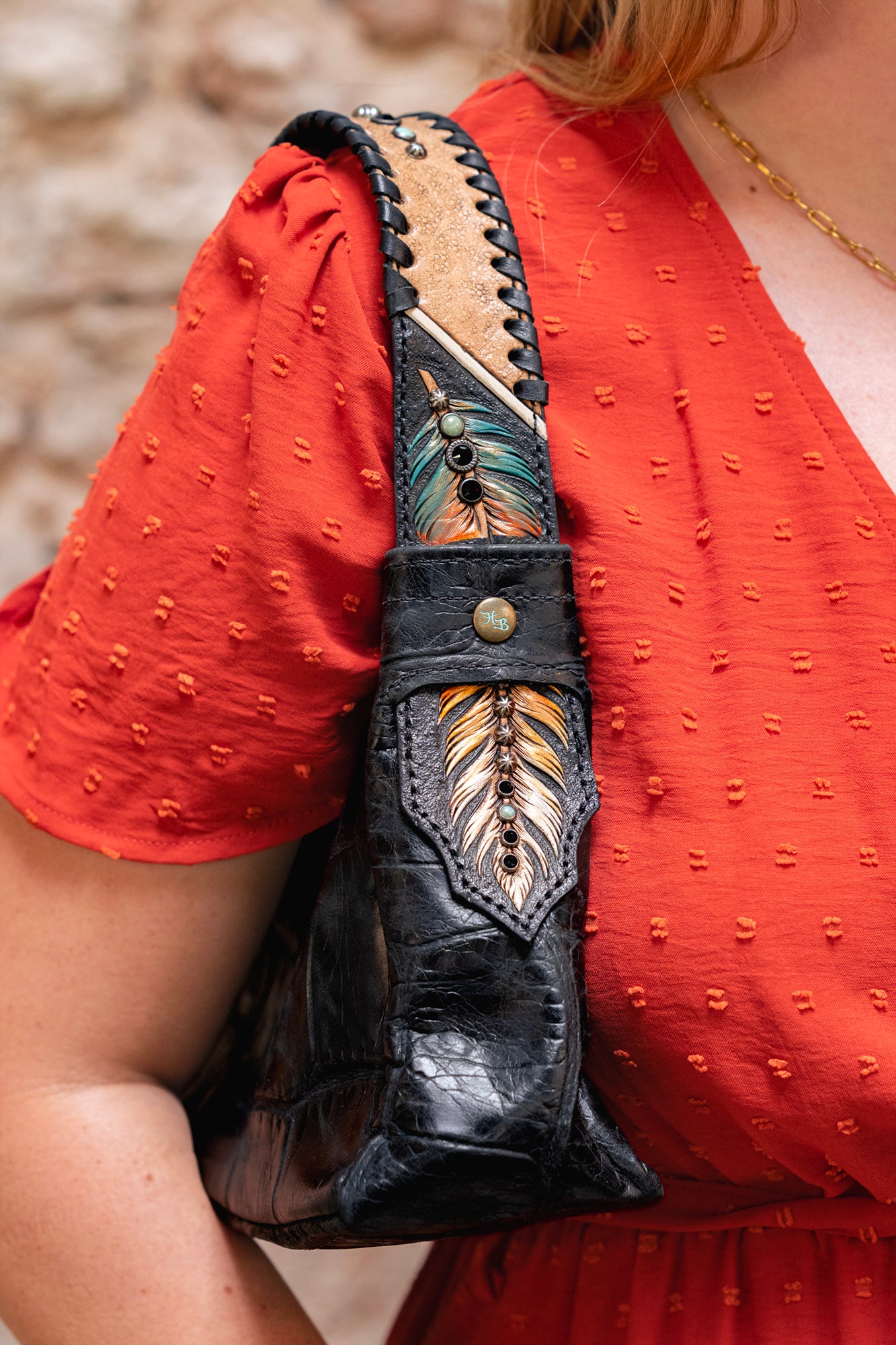 
                  
                    Criobella Bag - Look #02
                  
                