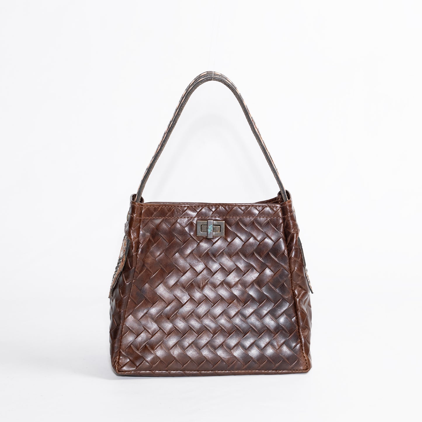 
                  
                    Criobella Bag - Look #19
                  
                