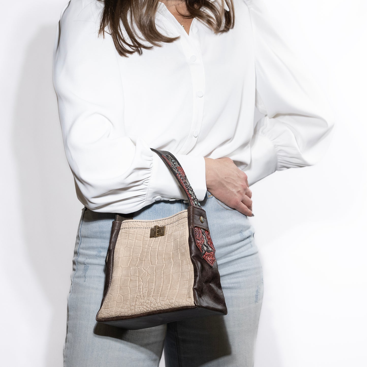 
                  
                    Criobella Bag - Look #16
                  
                
