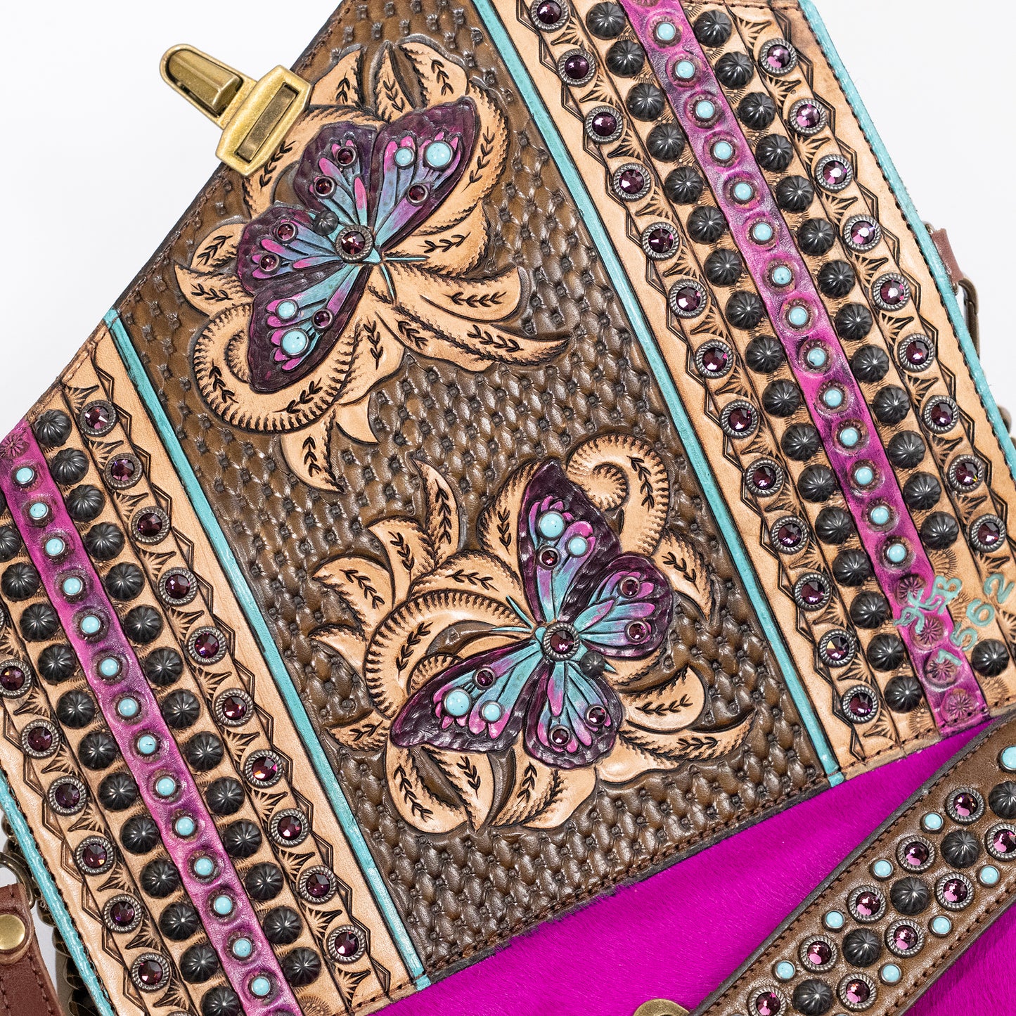 
                  
                    Nola Clutch #1562
                  
                