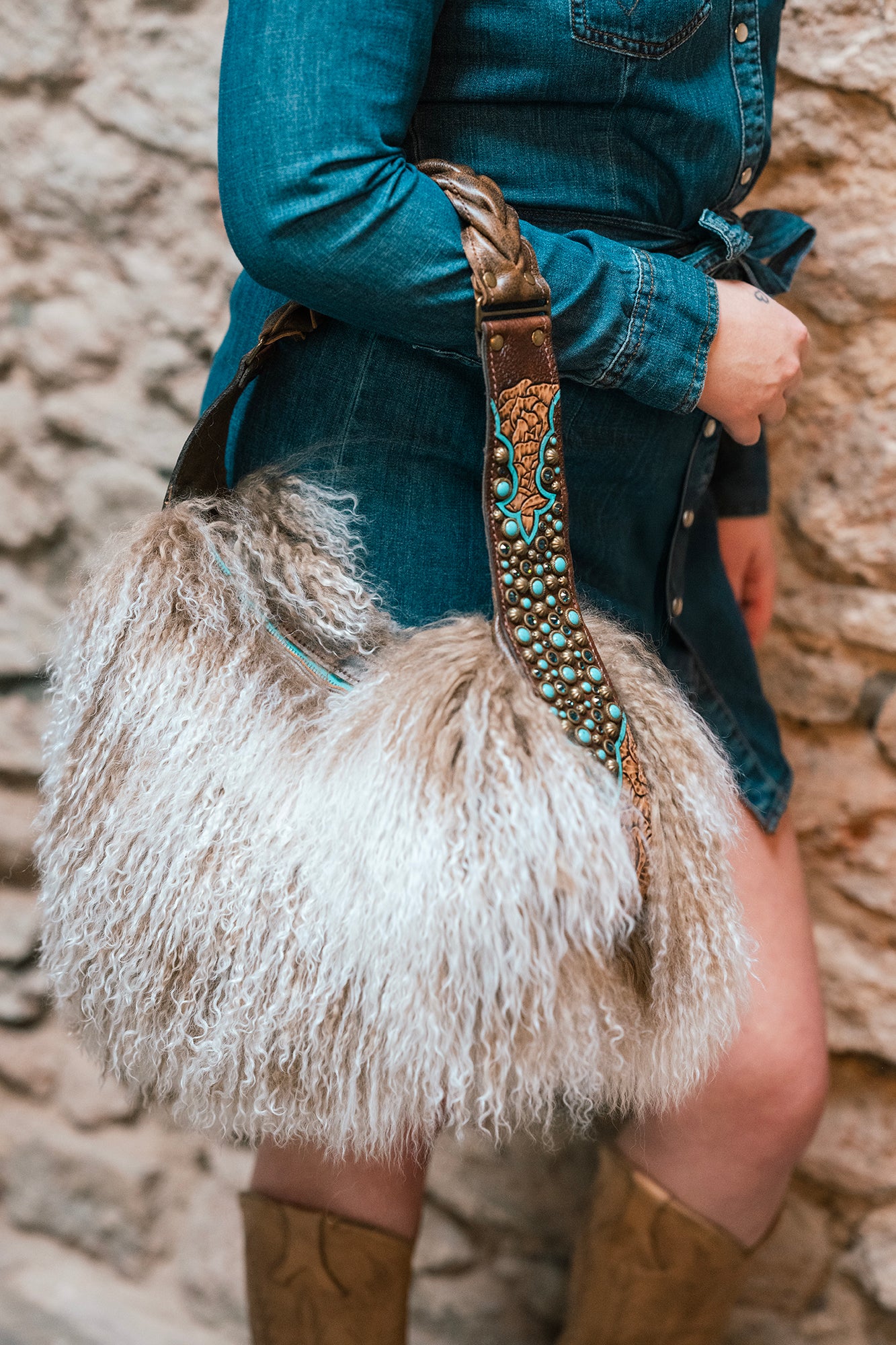 
                  
                    Artona - Look #30
                  
                