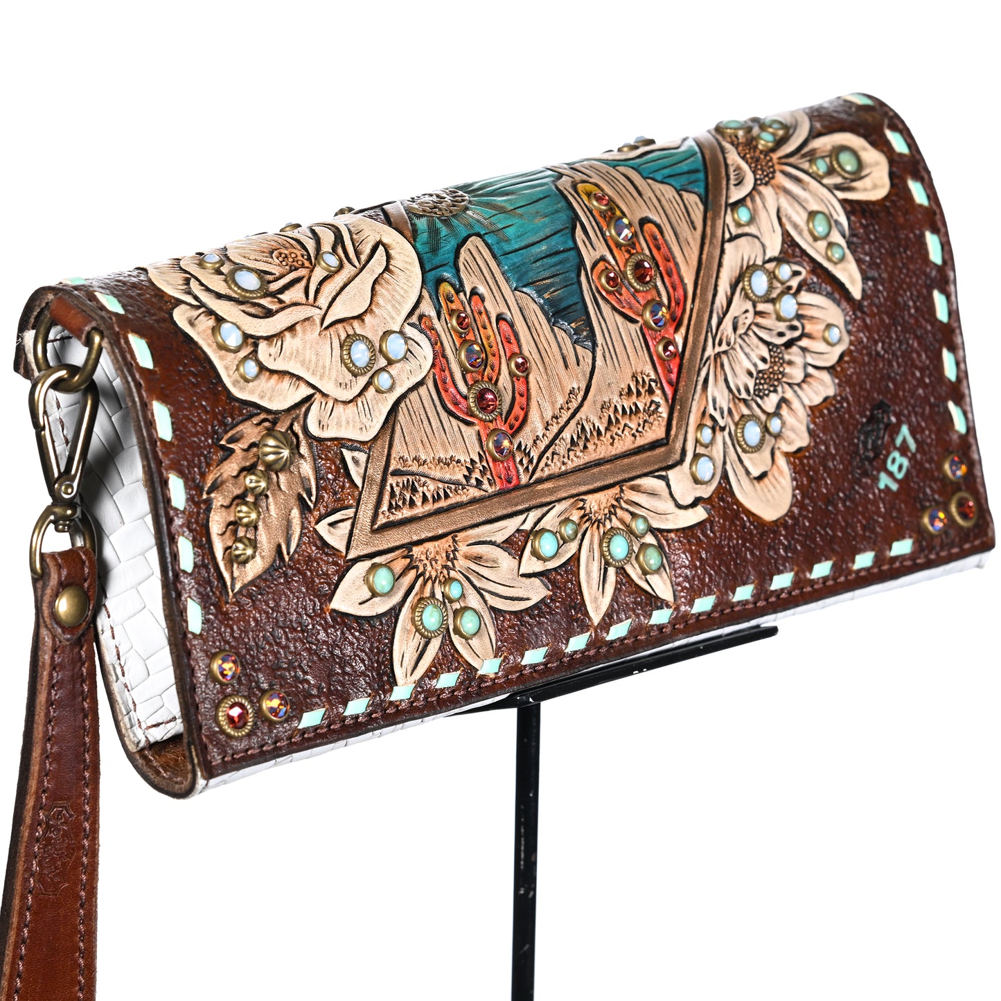 
                  
                    Nola Clutch #187
                  
                