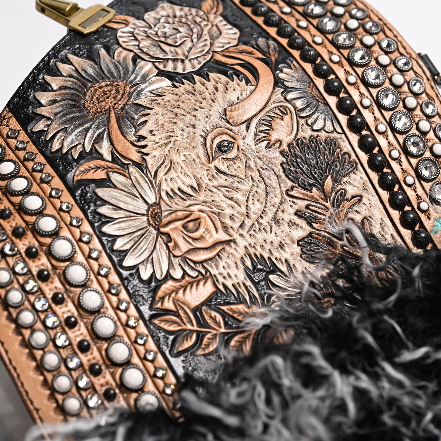 
                  
                    Nola Clutch #1491
                  
                