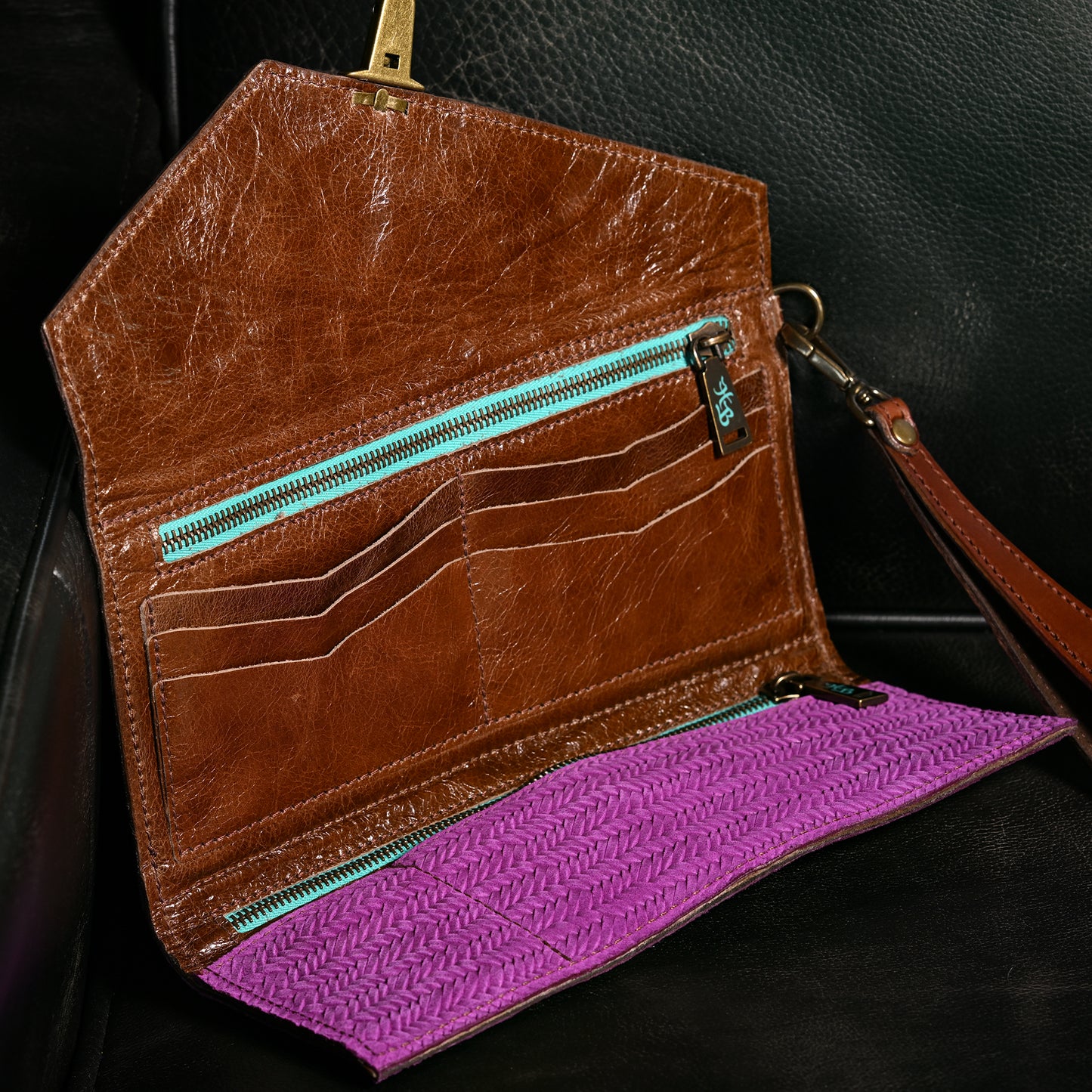 
                  
                    Nola Clutch #490
                  
                