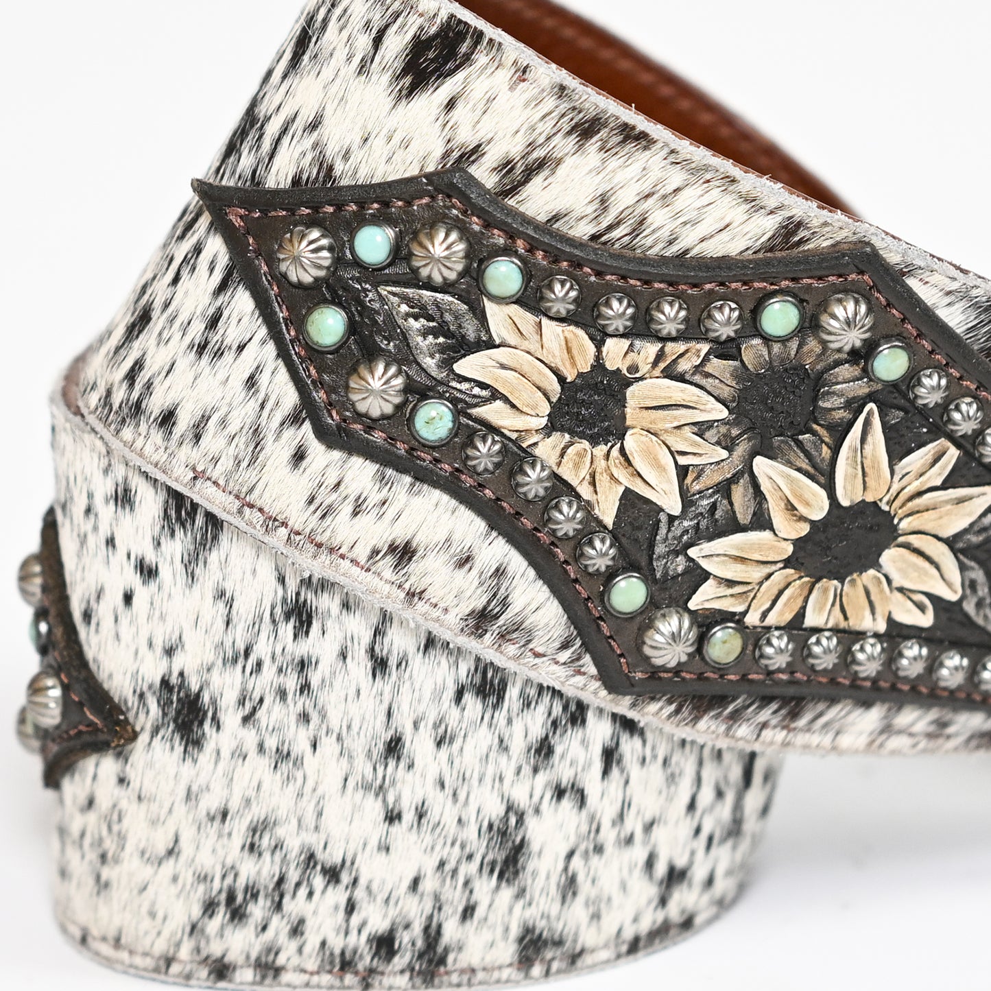 
                  
                    Heritage Cinch Belt - Look 10
                  
                
