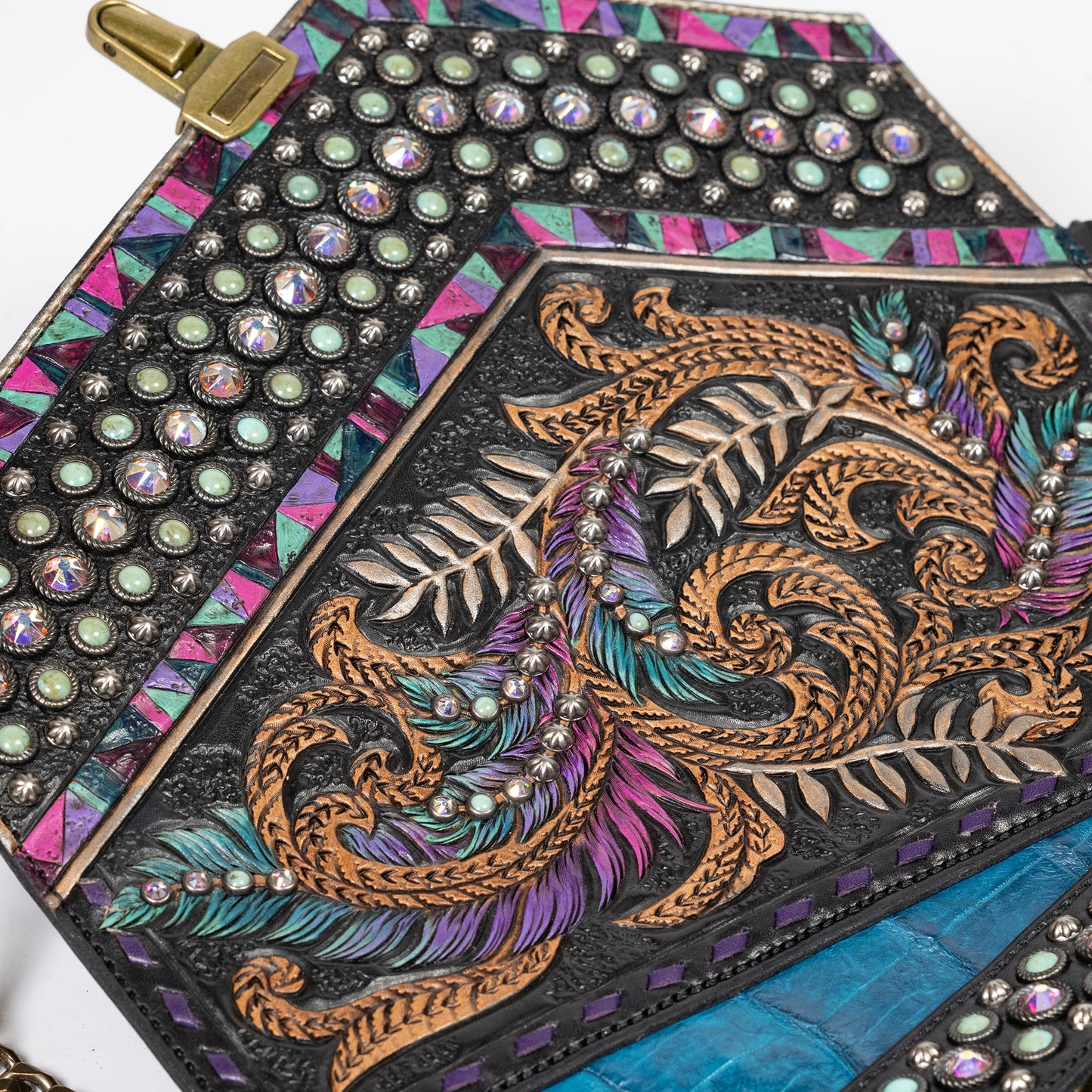 
                  
                    Nola Clutch 1587
                  
                