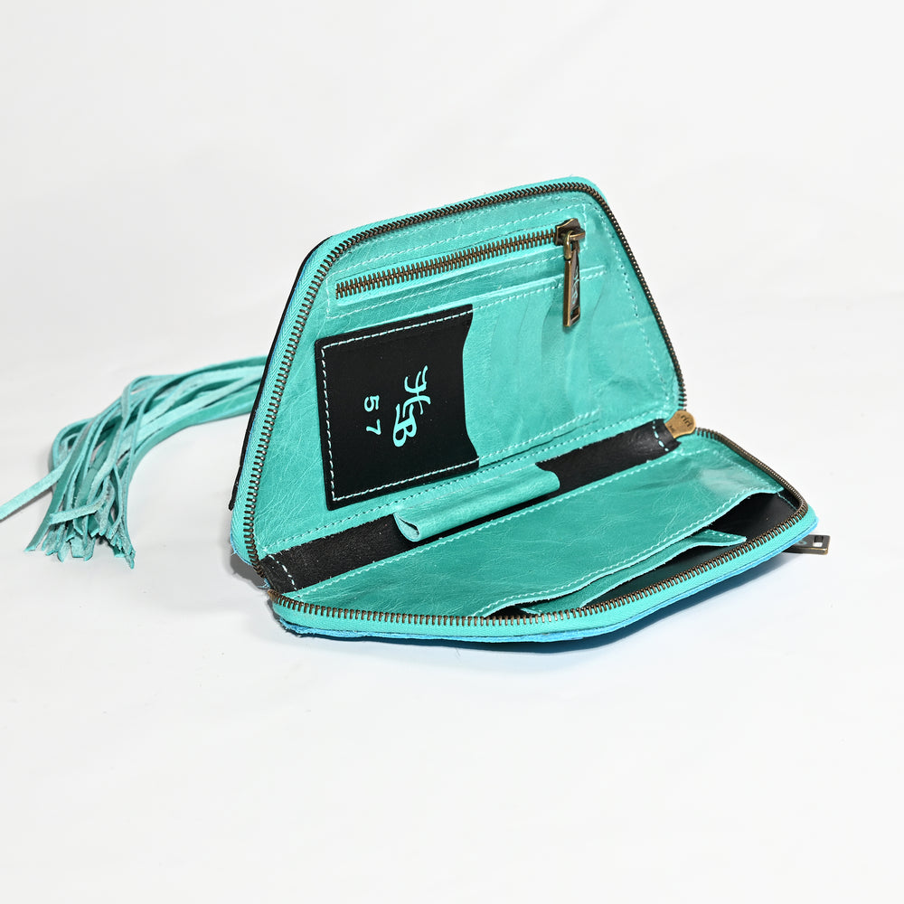 
                  
                    Appicci Clutch #57
                  
                