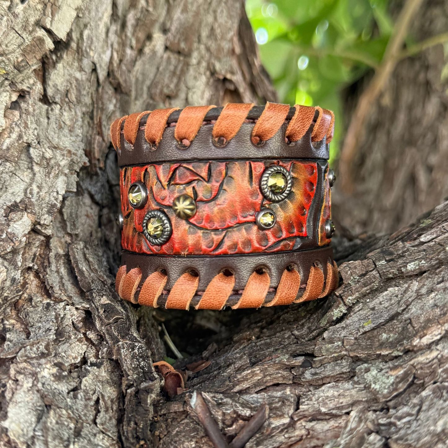 
                  
                    Cuff
                  
                