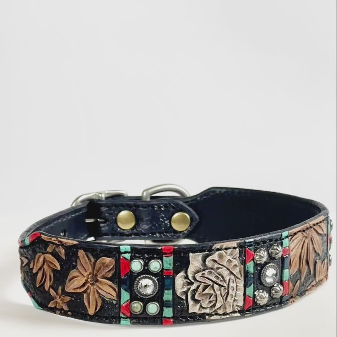 
                  
                    Load and play video in Gallery viewer, &amp;quot;Lucy&amp;quot; - Dog Collar
                  
                
