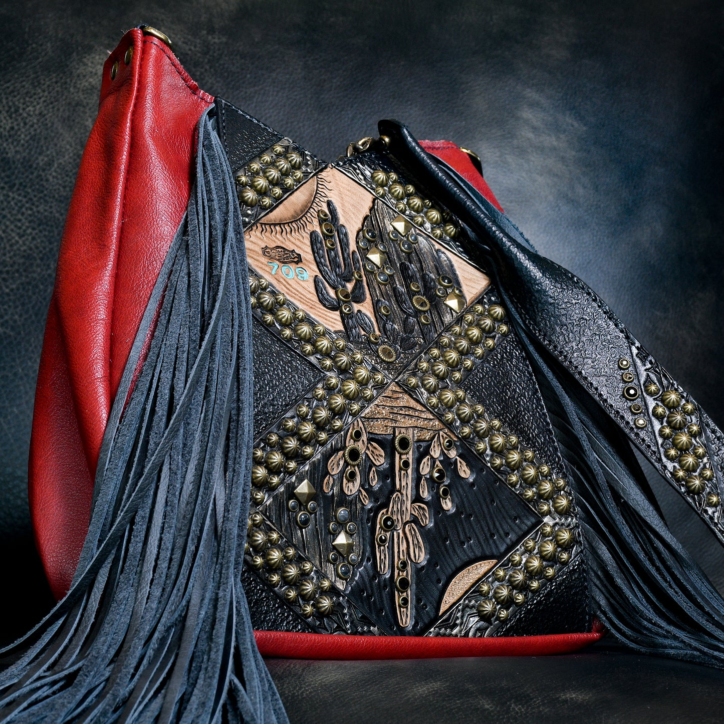 
                  
                    Lyrik Bag #709
                  
                