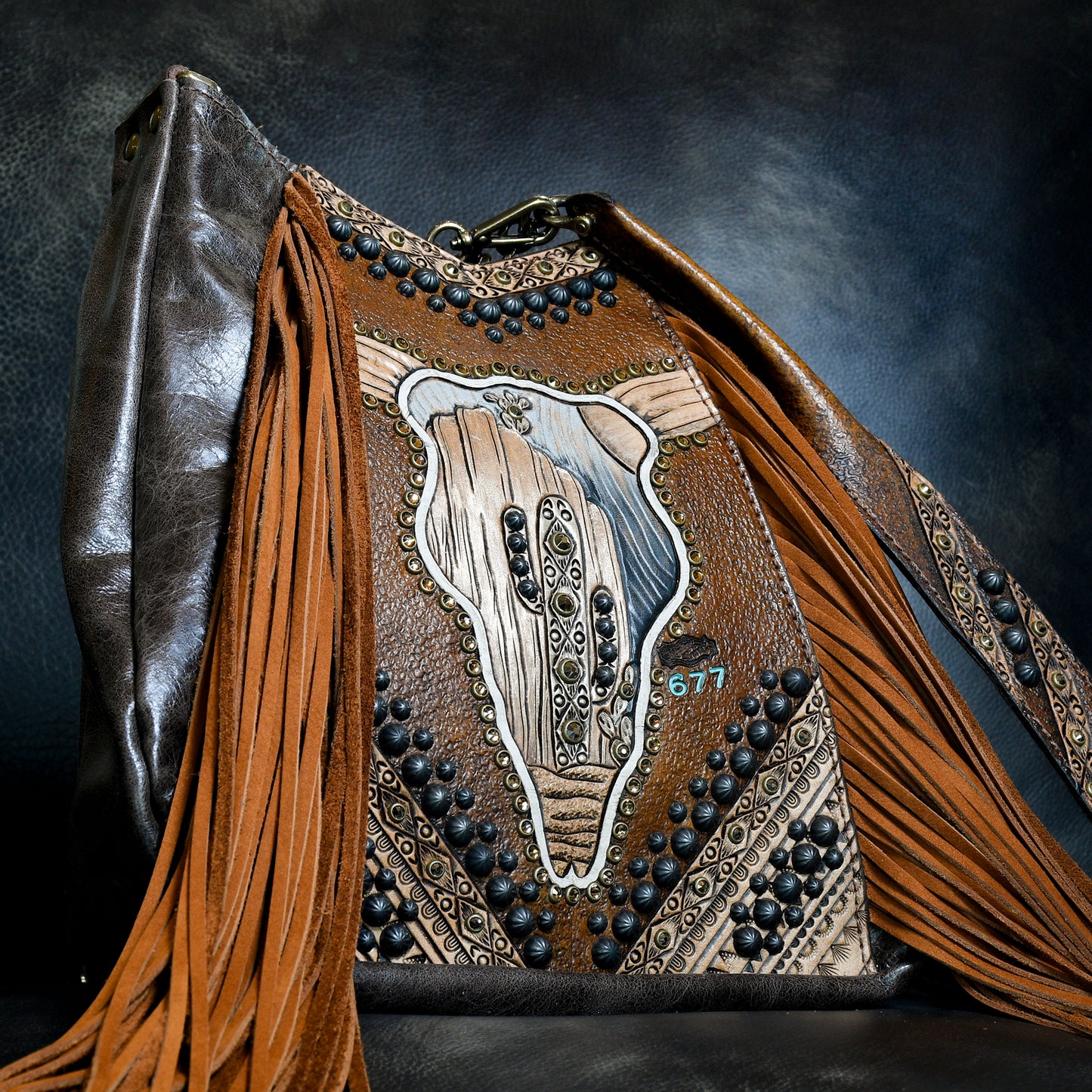 
                  
                    Lyrik Bag #677
                  
                