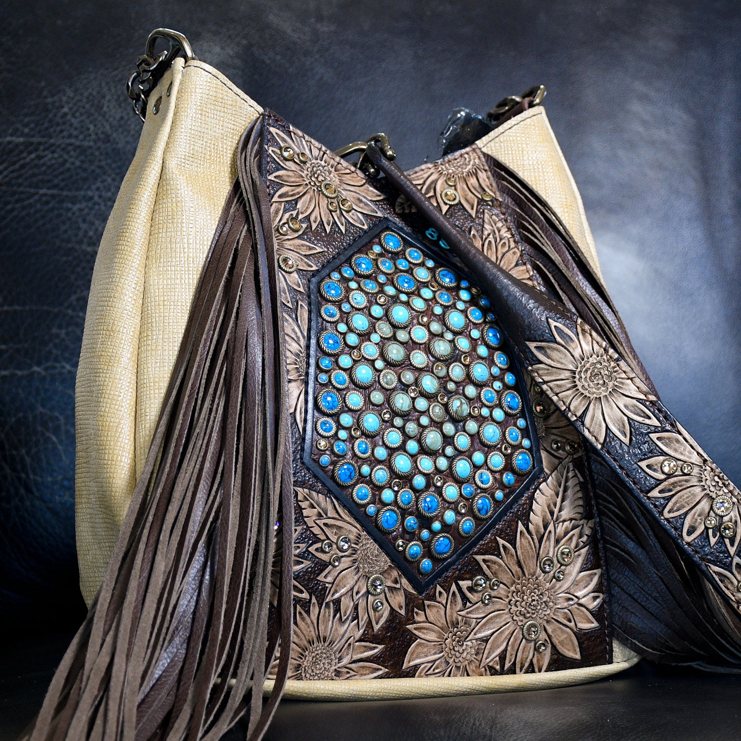 
                  
                    Lyrik Bag #897
                  
                